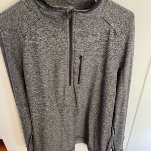 Lululemon Men’s quarter zip